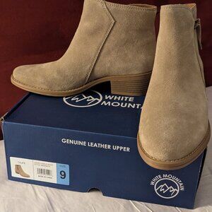 White Mountain Ladies ankle boots - brand new in box